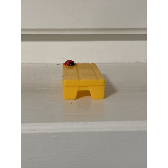 Fisher Price Little People Yellow Picnic Bench With Ladybug - Picture 4 of 5
